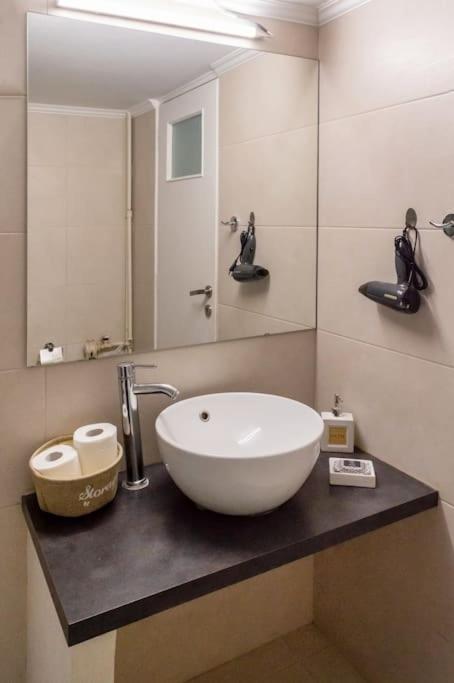Cozy Airbnb Room In Athens Ngoại thất bức ảnh